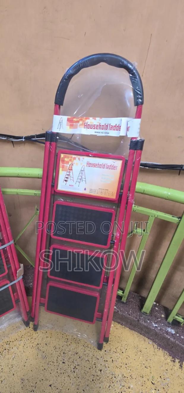 Safe 3-Step Ladder