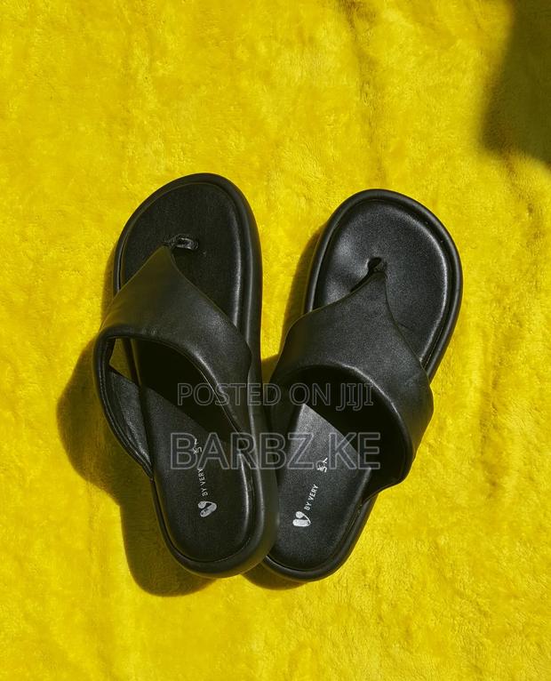 Platform Sandals - thumbnail 3