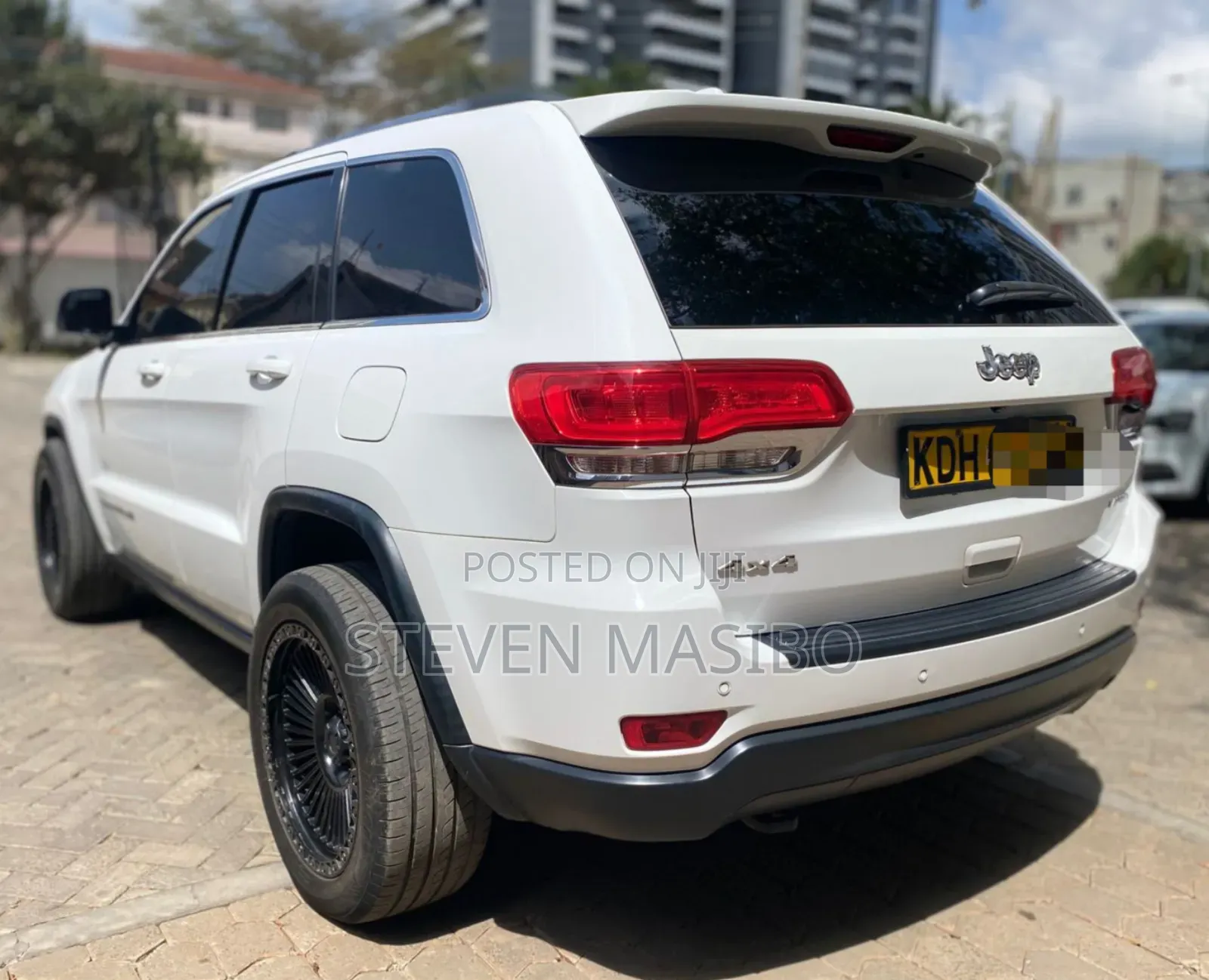 Jeep Grand Cherokee Laredo 4dr 4x4 2016 White