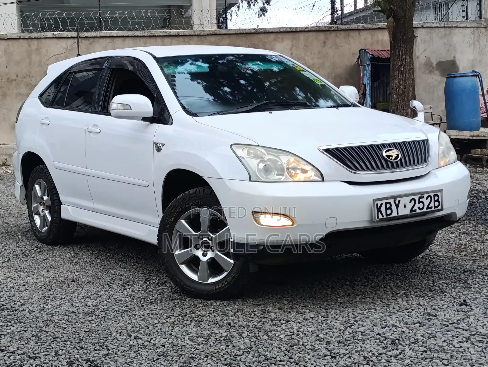 Toyota Harrier 2007 White