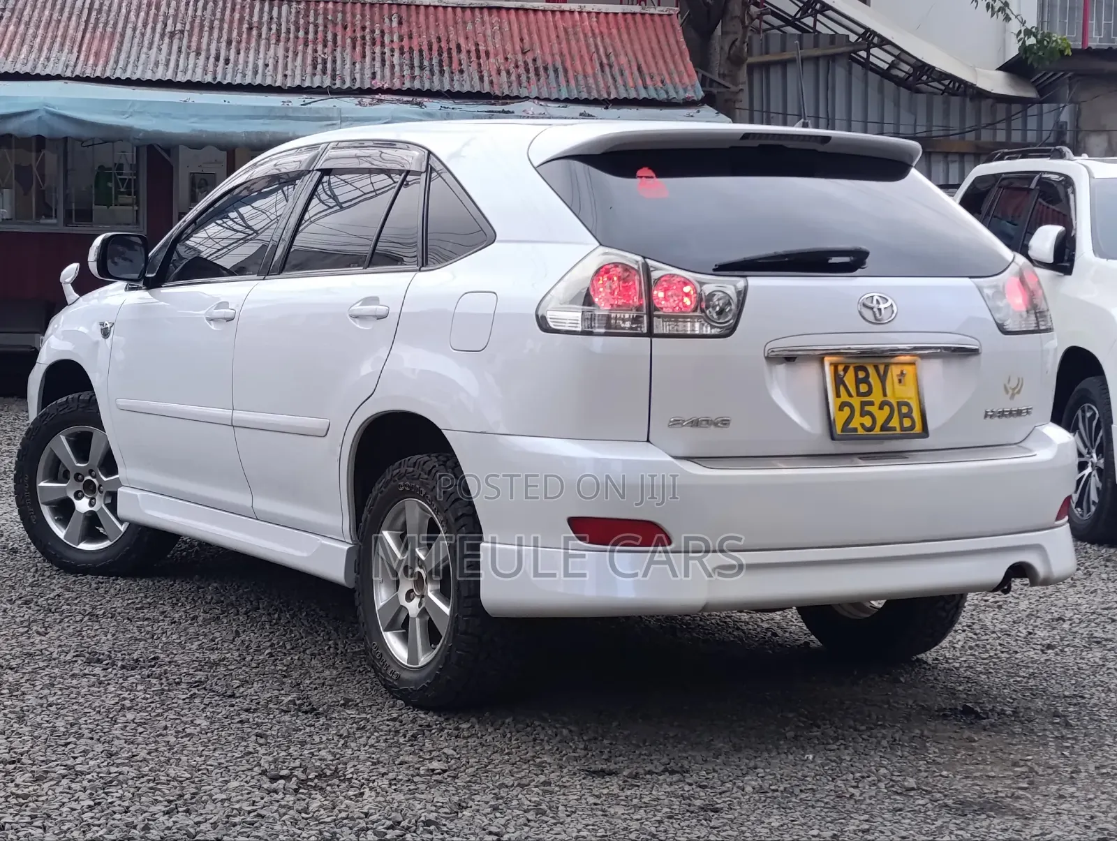 Toyota Harrier 2007 White