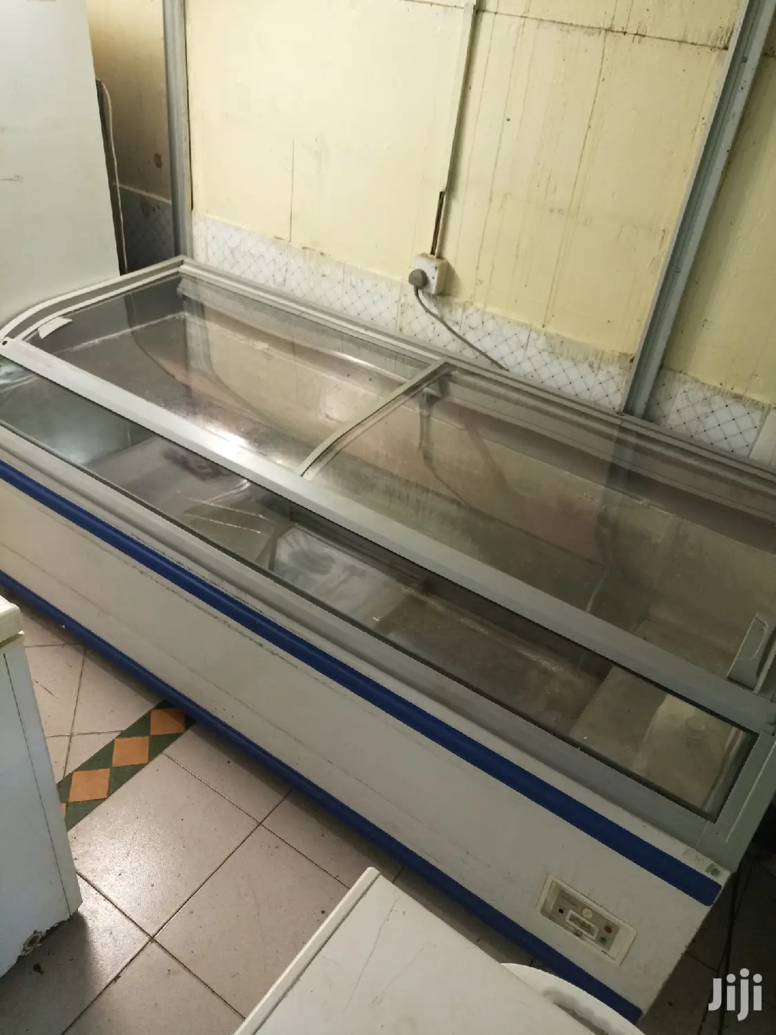 Display Deep Freezer