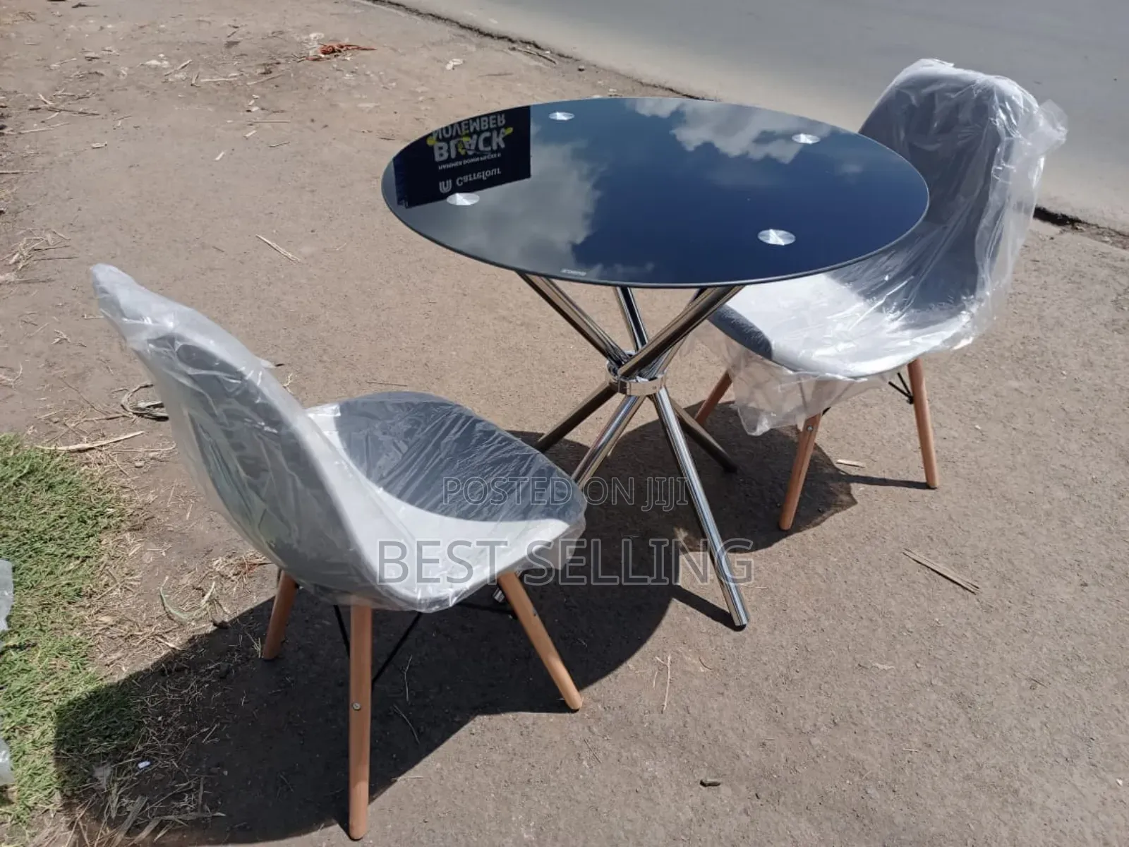 Black Glass Round Table and Chairs