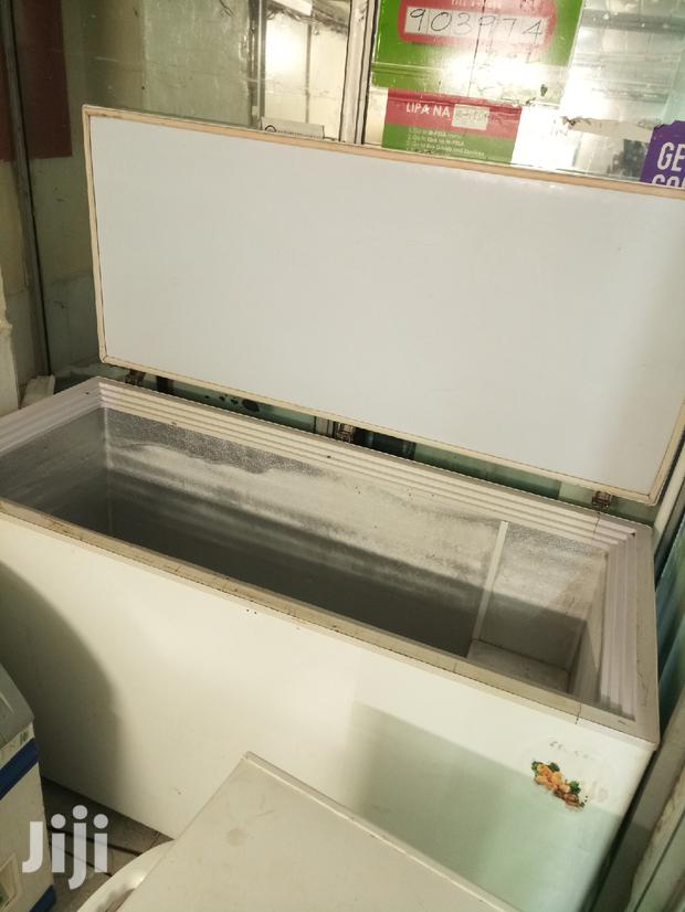Deep Chest Freezer - thumbnail 2