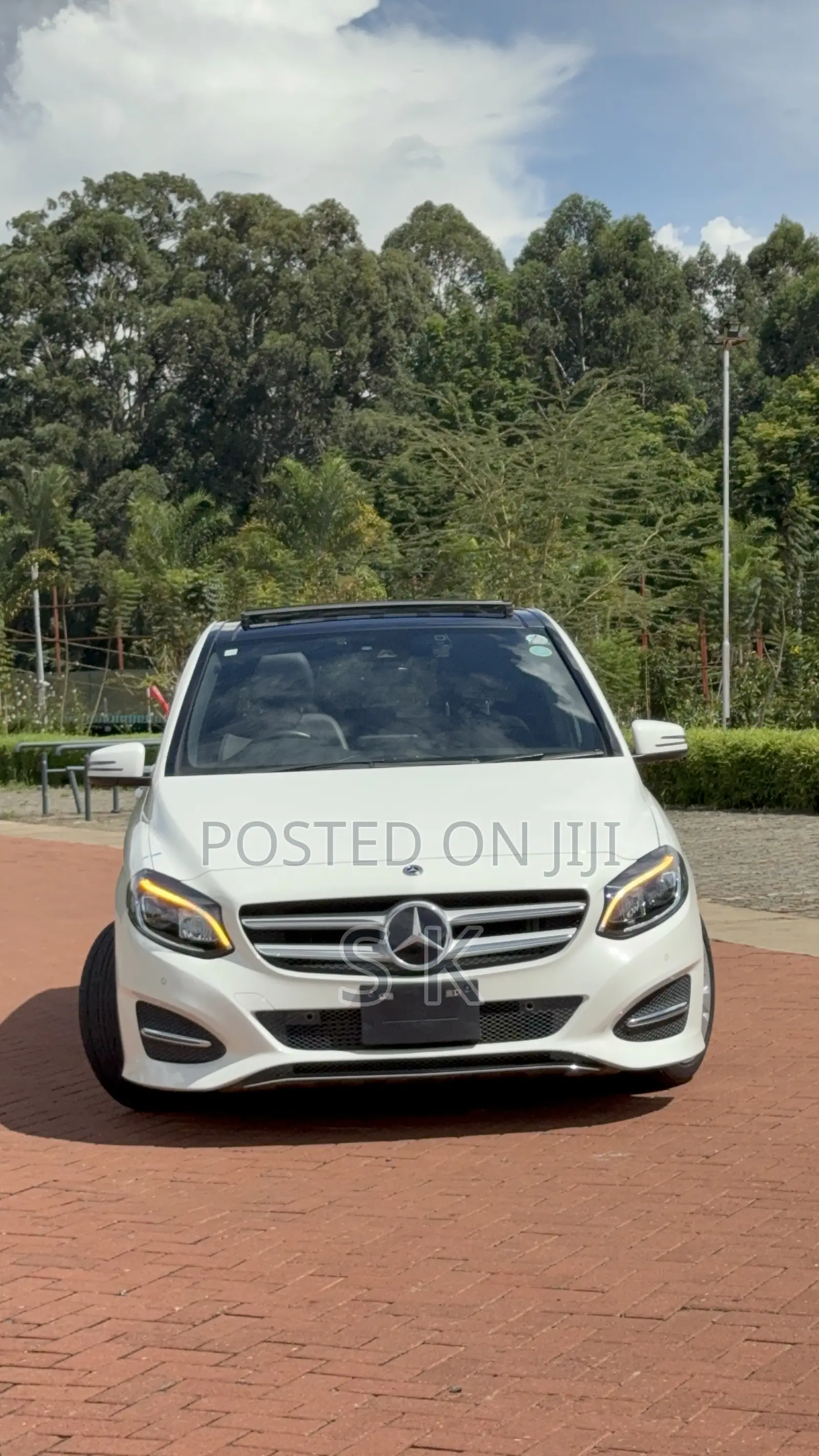 Mercedes-Benz B-Class B180 Petrol 2018 White