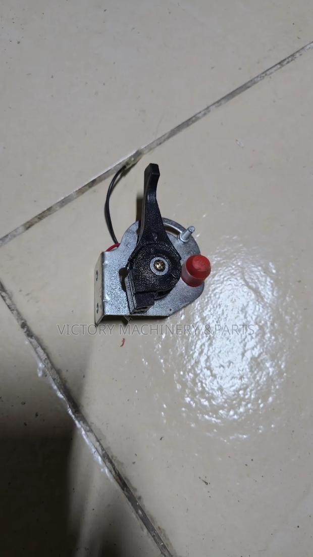 2&4 Stroke Accerator Handle For Sprayer Machine - thumbnail 3