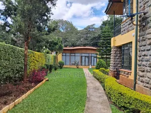 4bdrm Maisonette in Nairobi, Karen for rent