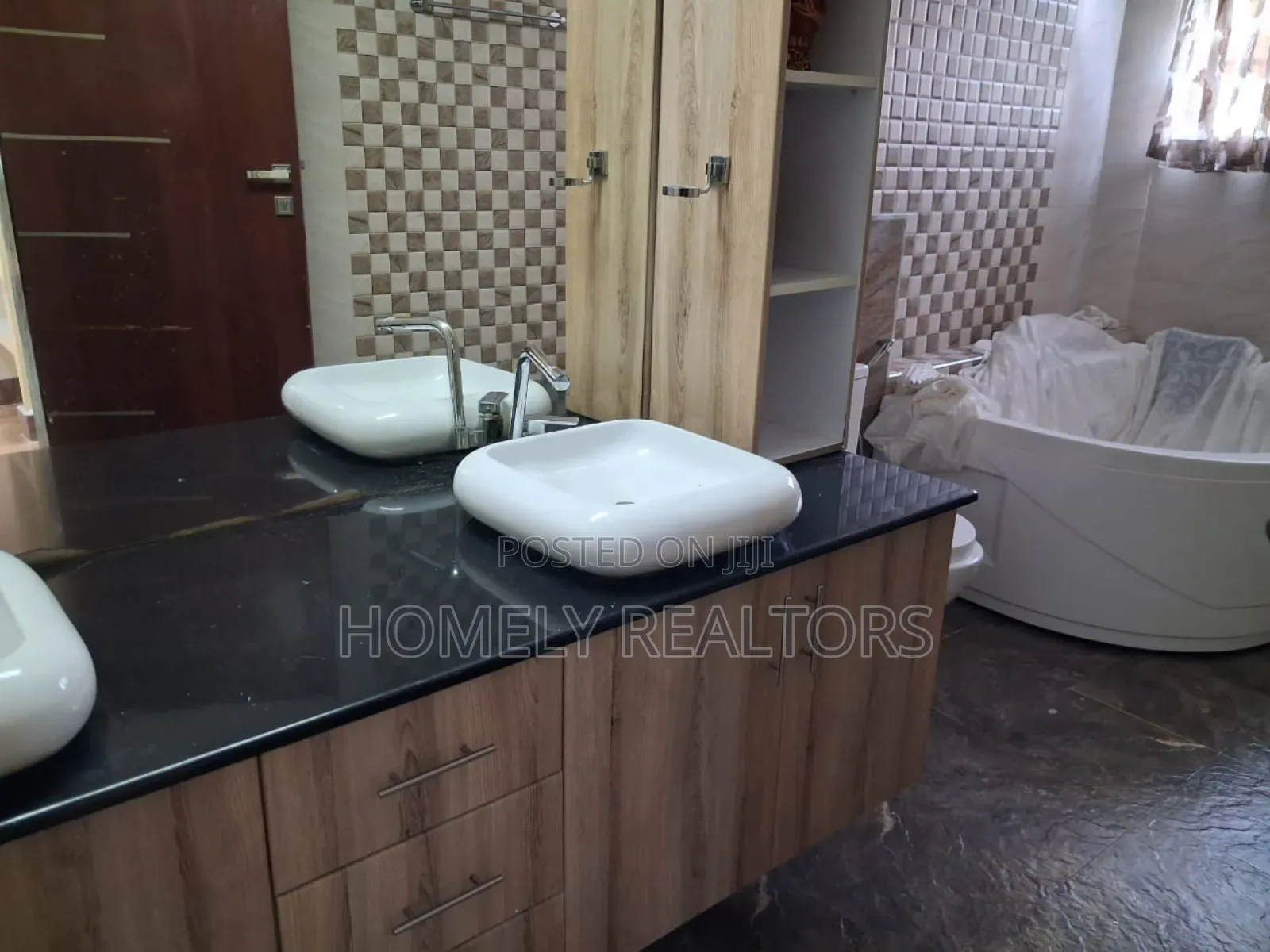 4bdrm Maisonette in Nairobi, Karen for rent