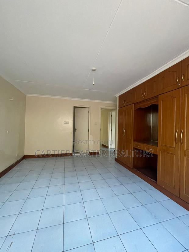 4bdrm Bungalow in South C for sale - thumbnail 13