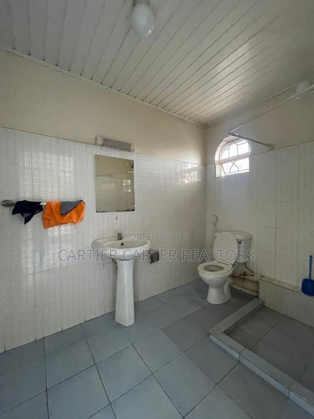 4bdrm Bungalow in South C for sale - thumbnail 19