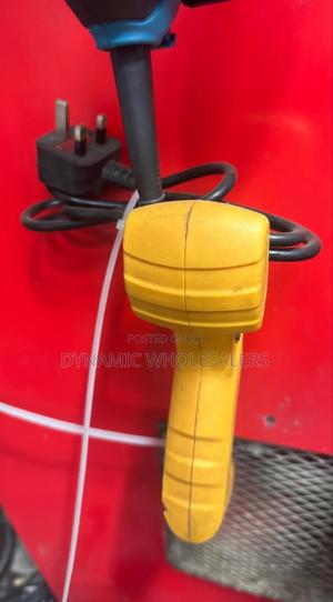 Circular Saw - thumbnail 2