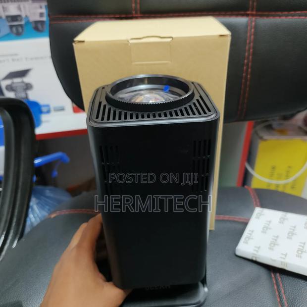 Projector With Great Projection of Quality Images and Videos