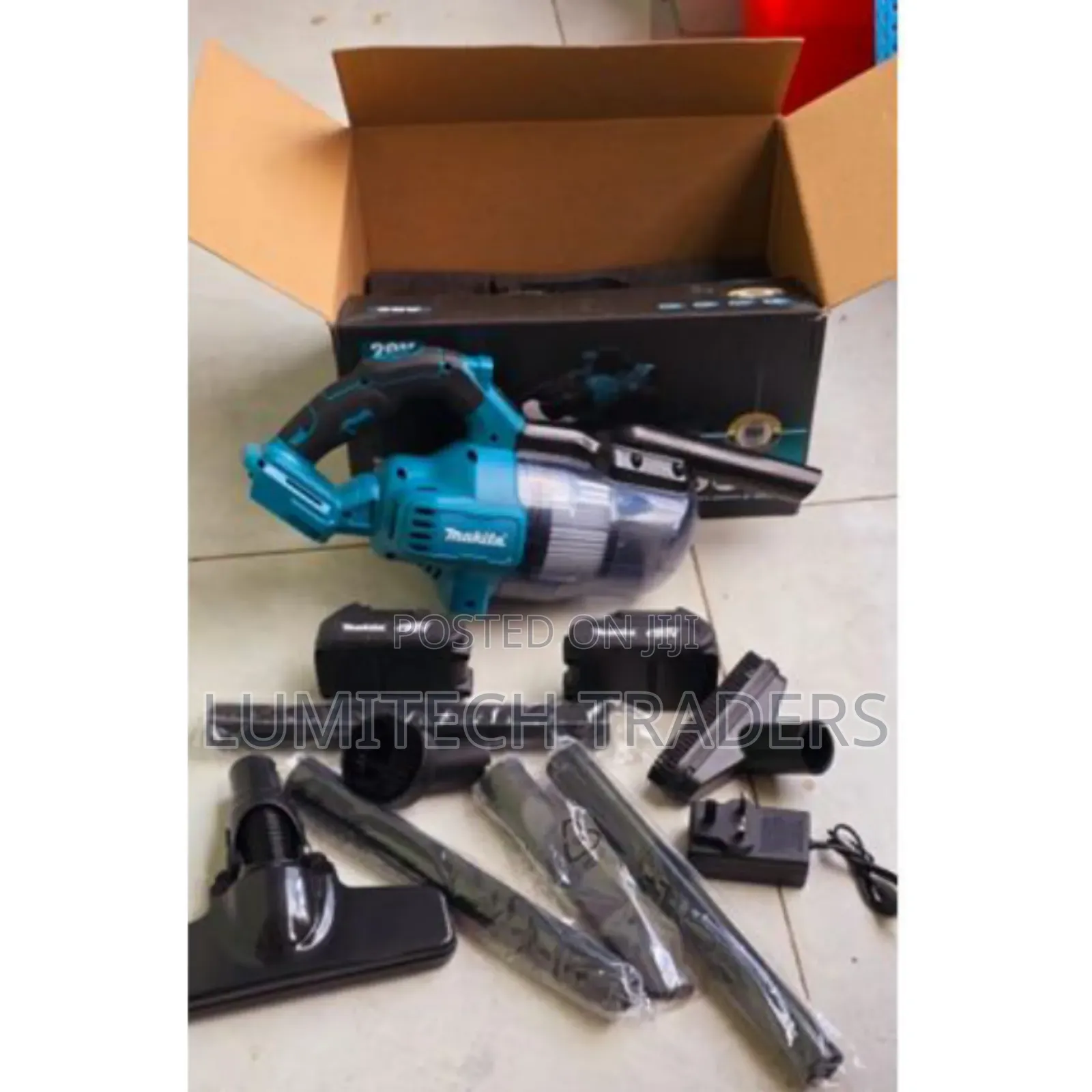 Makita Cordless Dry Vacuum Cleaner 20 Volts