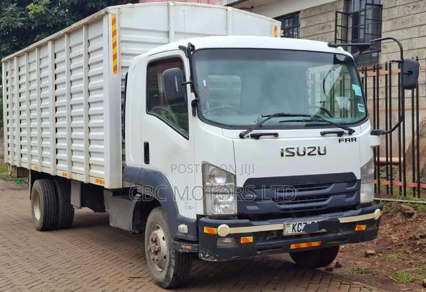 Isuzu FRR 2020 White - thumbnail 2