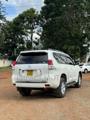 Toyota Land Cruiser Prado 2.7 i 2012 White