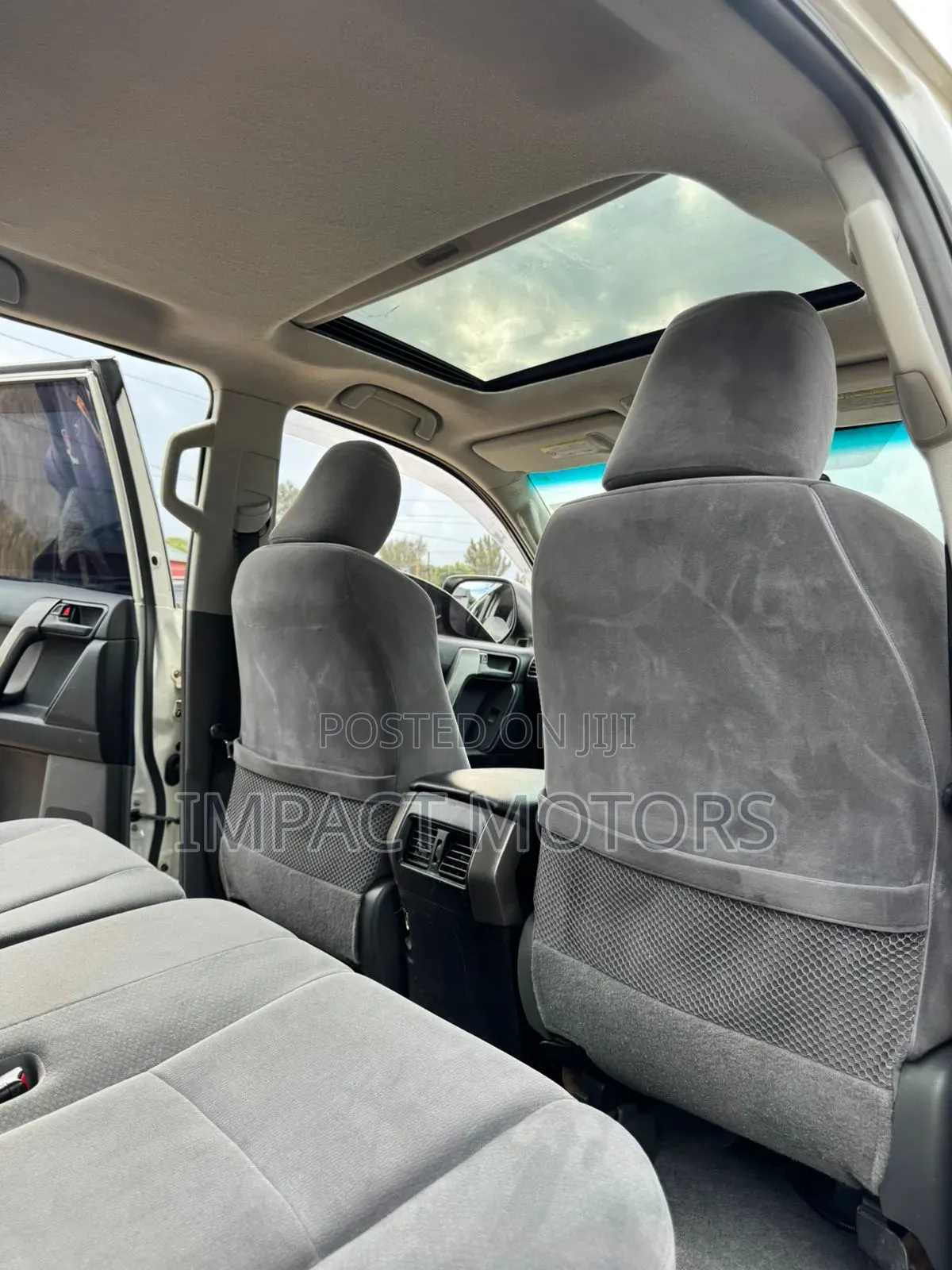 Toyota Land Cruiser Prado 2.7 i 2012 White