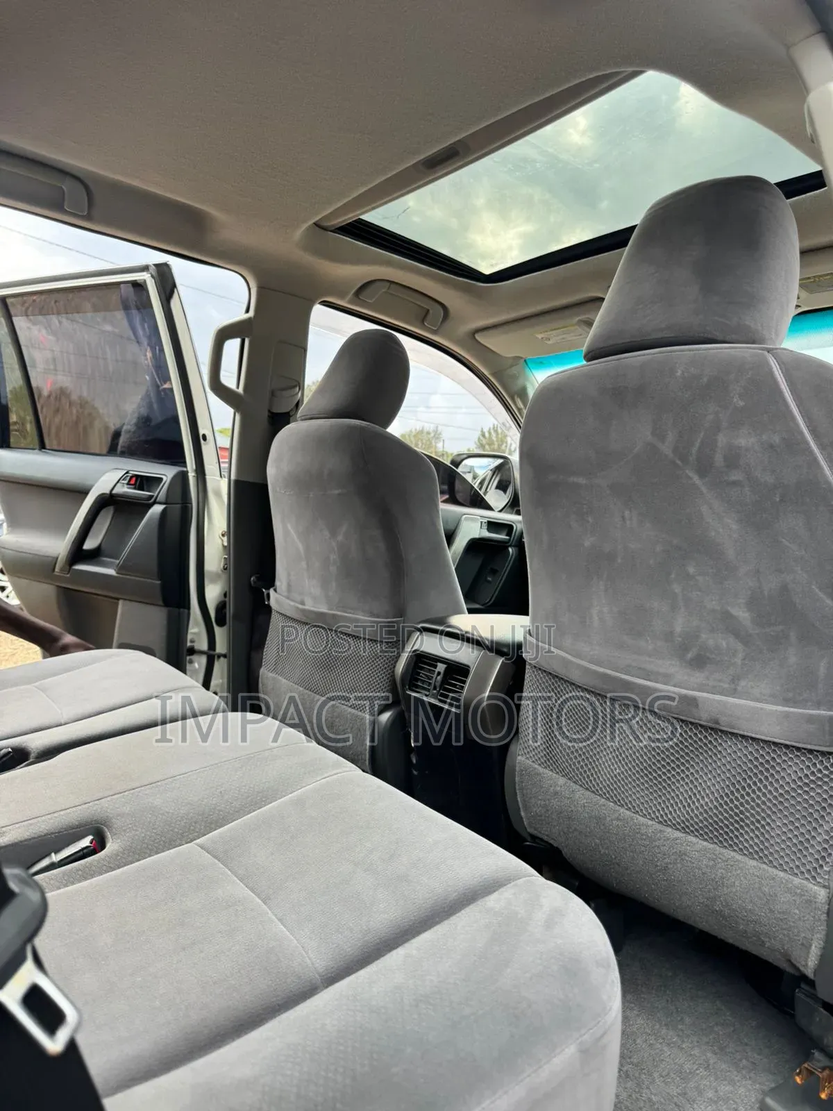 Toyota Land Cruiser Prado 2.7 i 2012 White