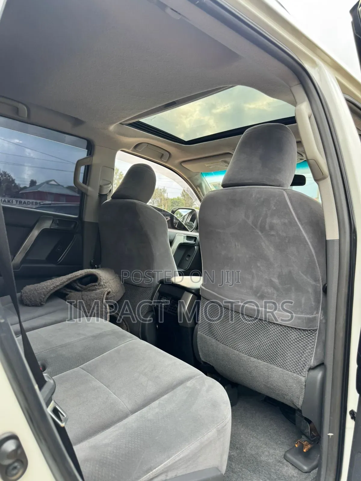 Toyota Land Cruiser Prado 2.7 i 2012 White