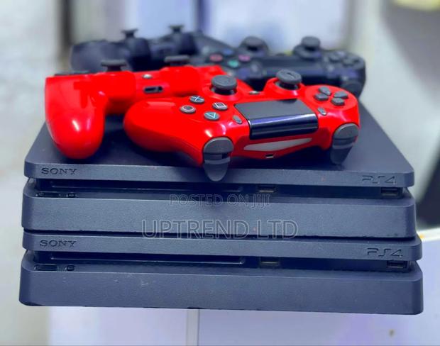 Playstation 4 Slim Slightly Used With Optional Controller - main view