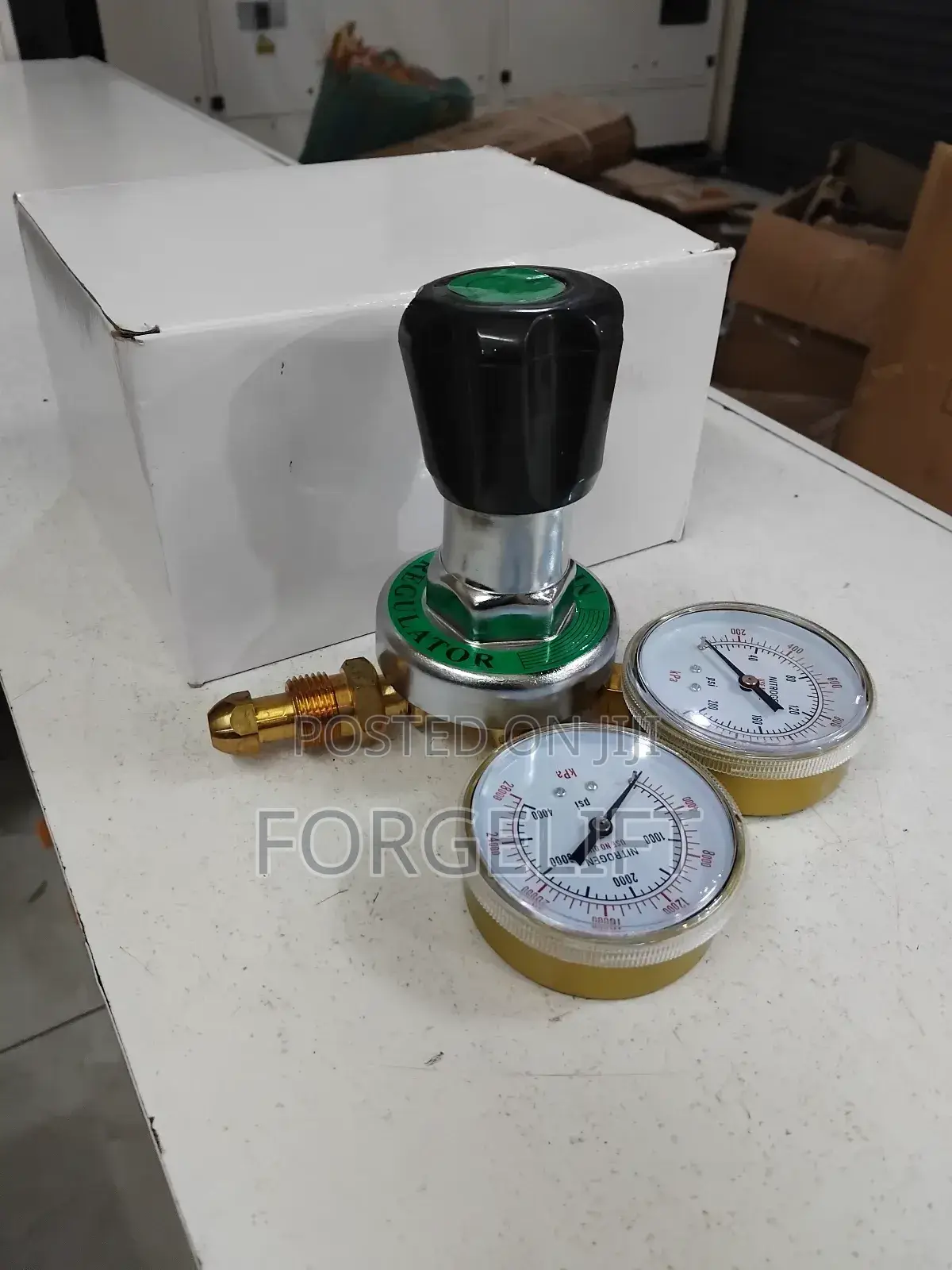 Dual Meter Nitrogen Gas Pressure Regulator Valve