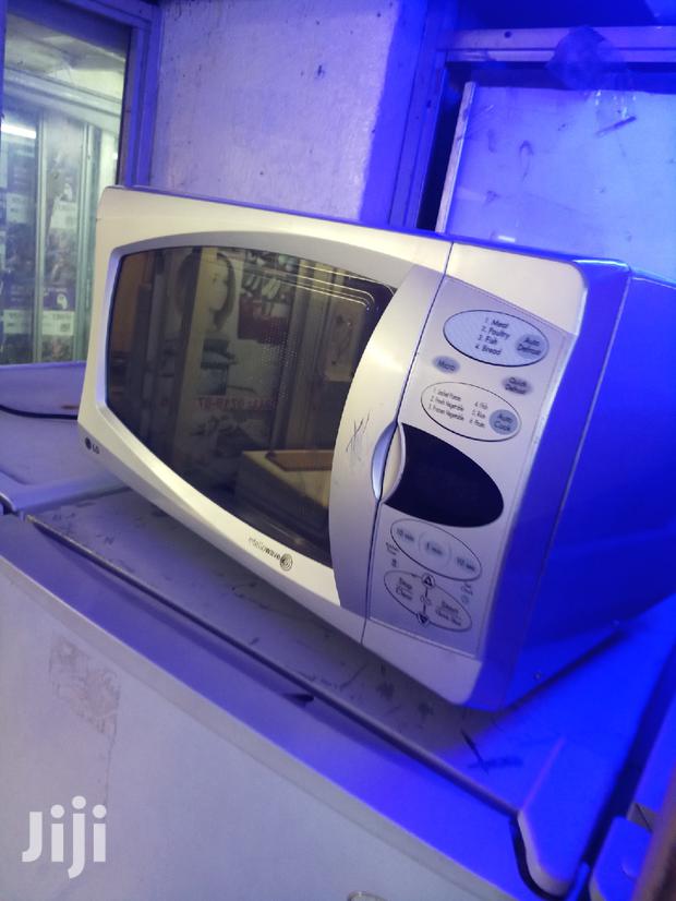 LG Microwave Oven