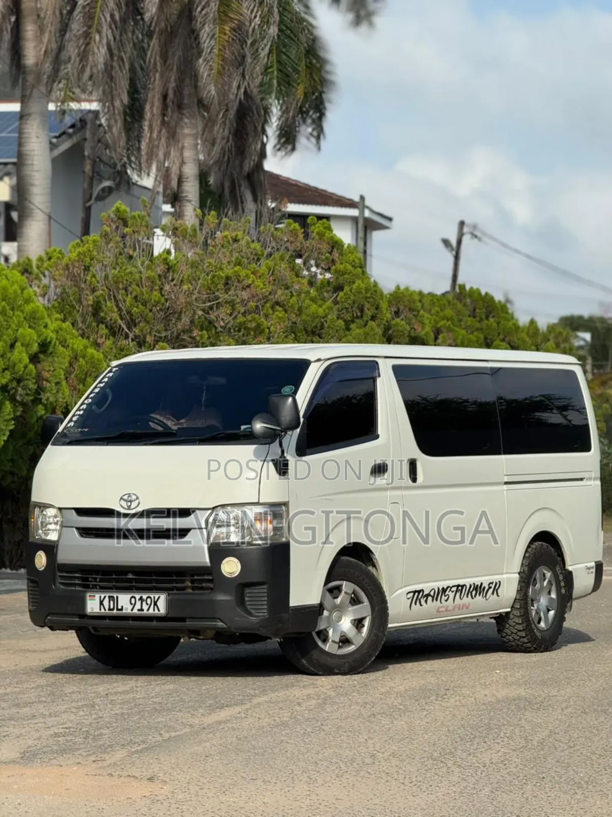 Toyota HiAce 2015 White