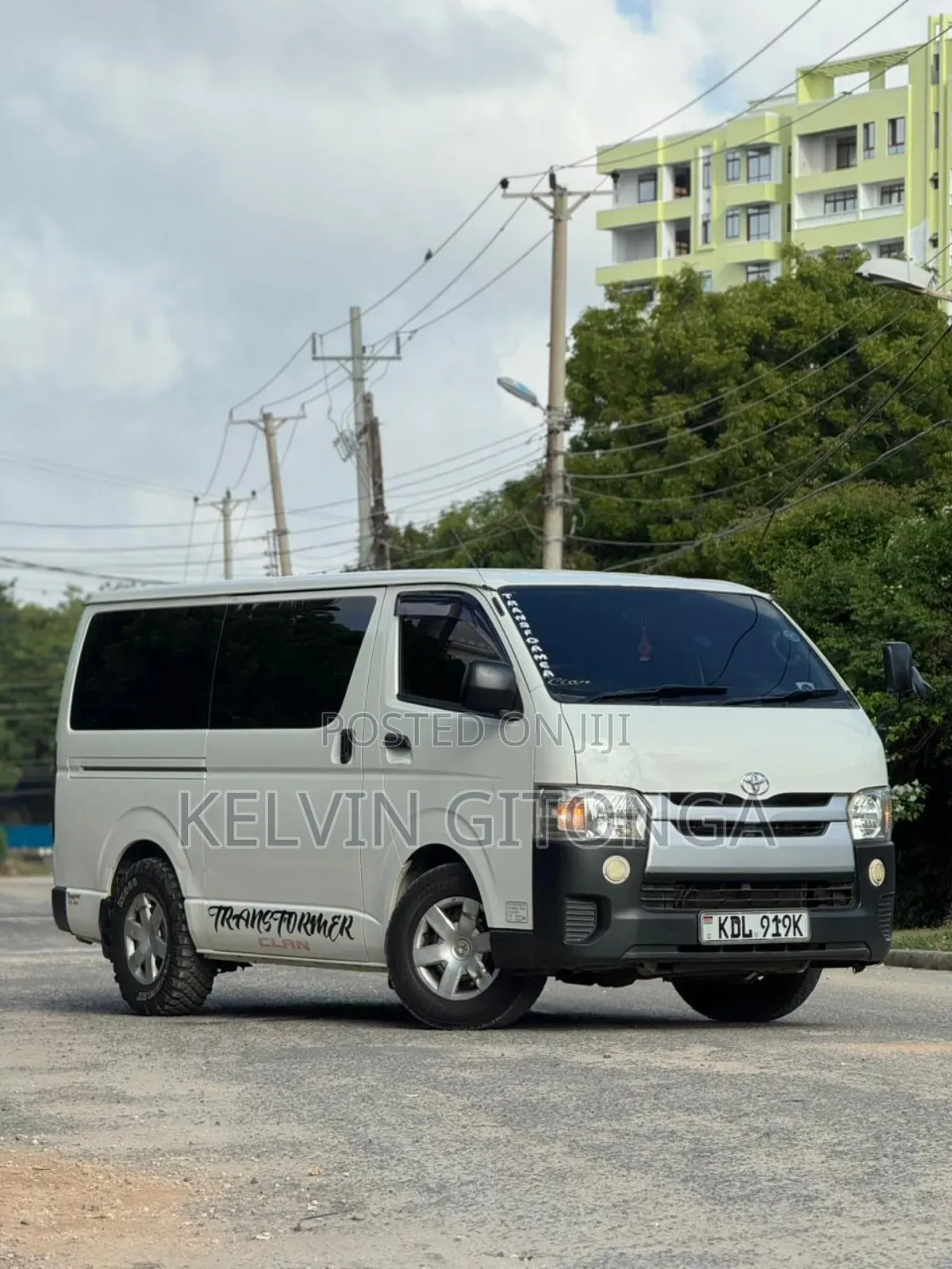Toyota HiAce 2015 White