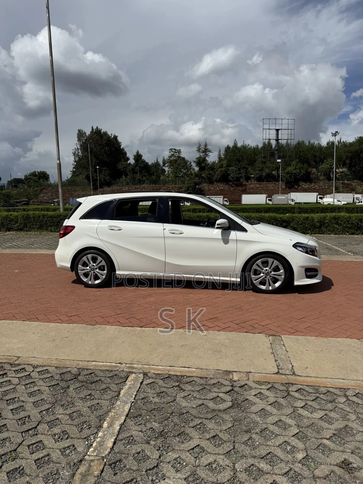 Mercedes-Benz B-Class B180 Petrol 2018 White