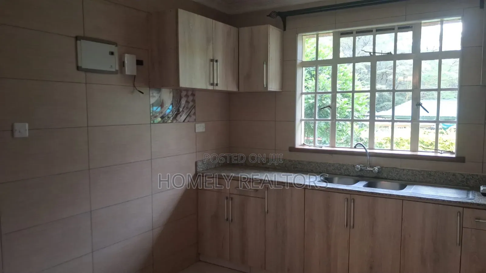 5bdrm Maisonette in Karen, Nairobi for rent