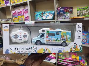 Remote Controlled Station Wagon Toy - thumbnail 2