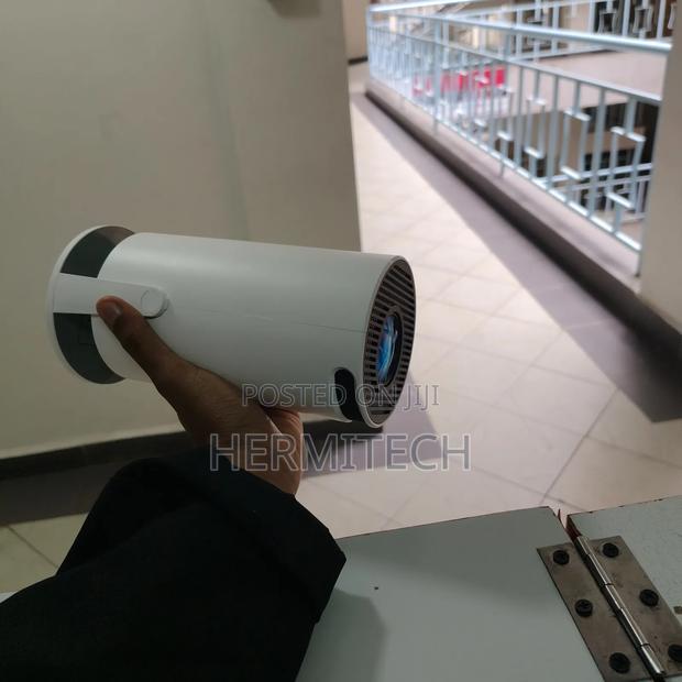 Multi Media Projector With Resolution - thumbnail 3