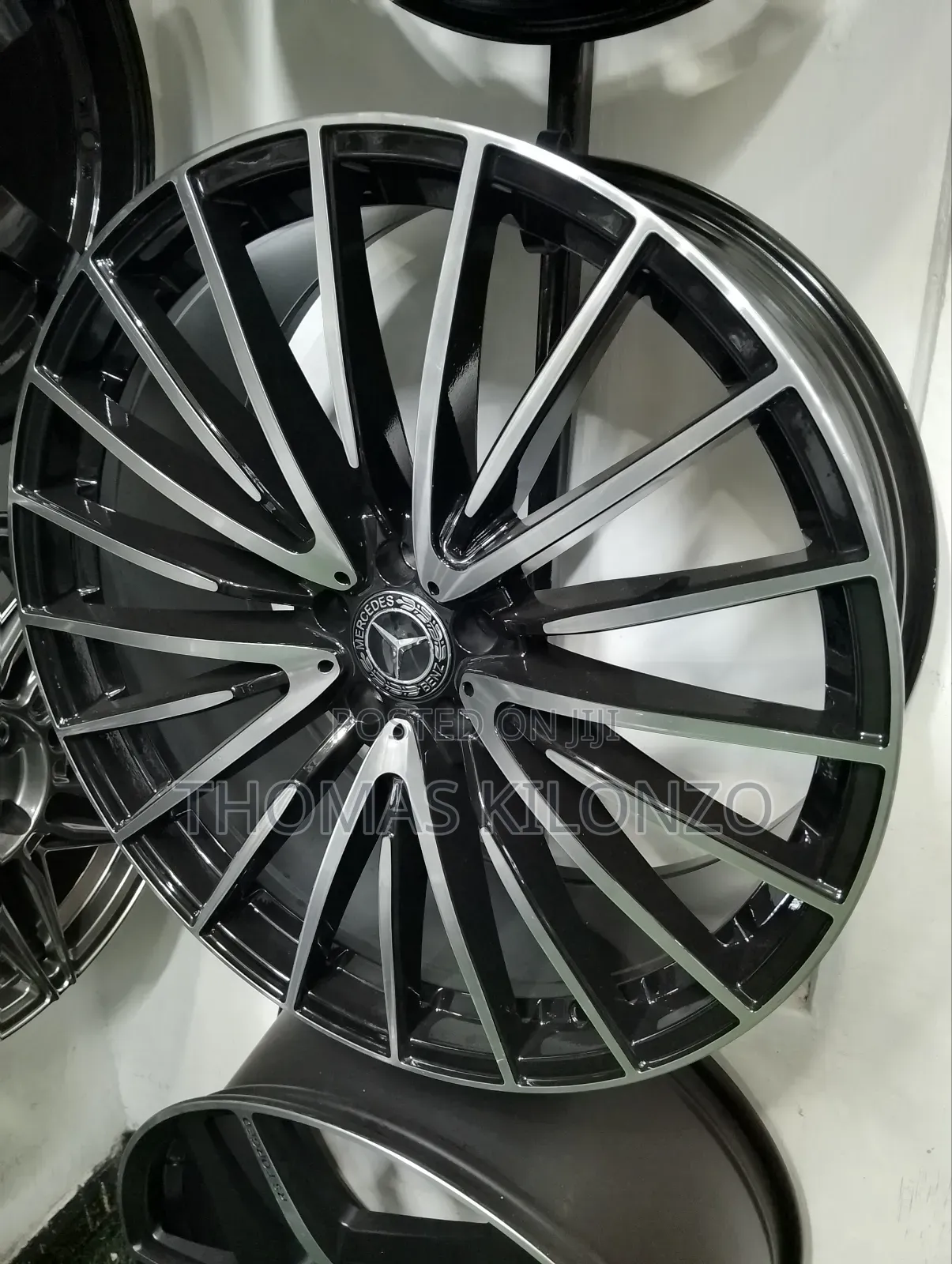 Mercedes 22 Inches Staggered Rims