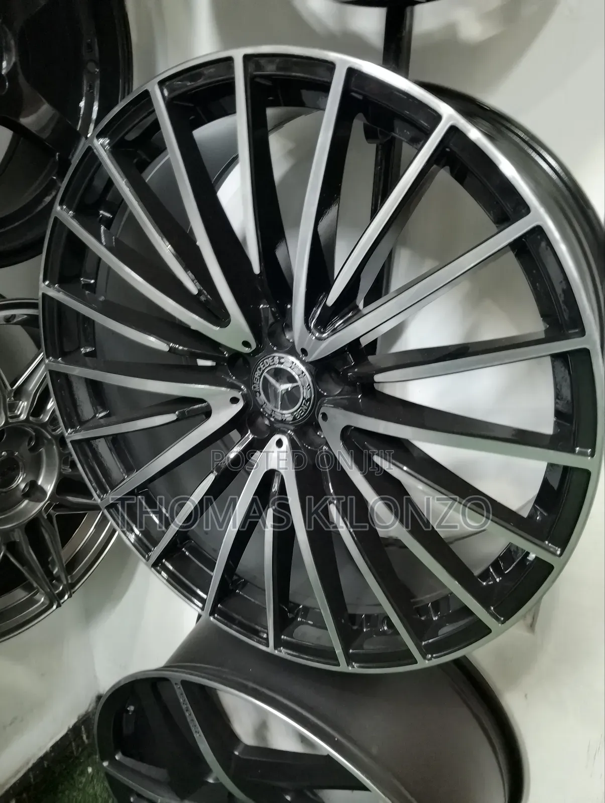 Mercedes 22 Inches Staggered Rims