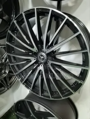 Mercedes 22 Inches Staggered Rims