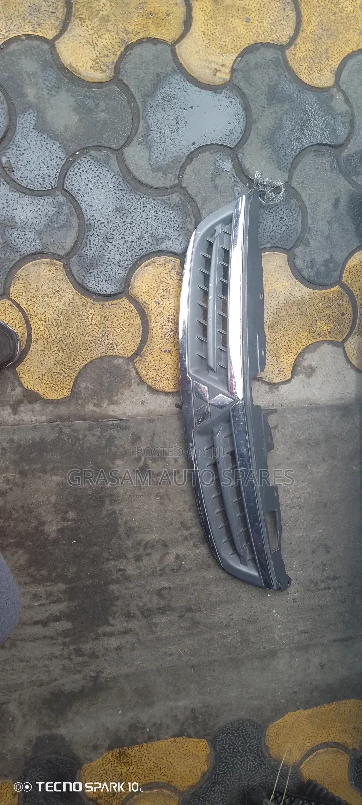 Mitsubishi Colt Plus Grill