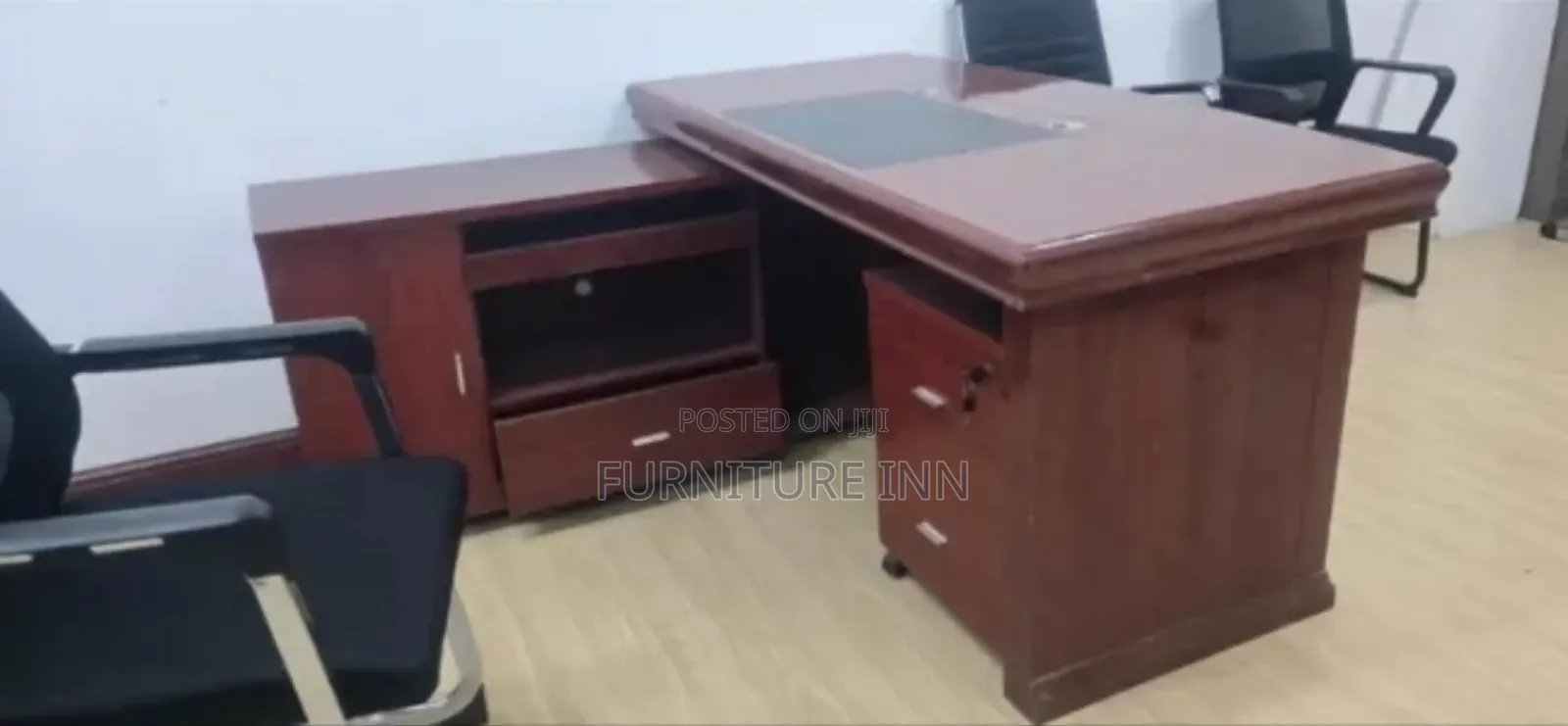 Office Desk: 1.8m Executive Office Desk