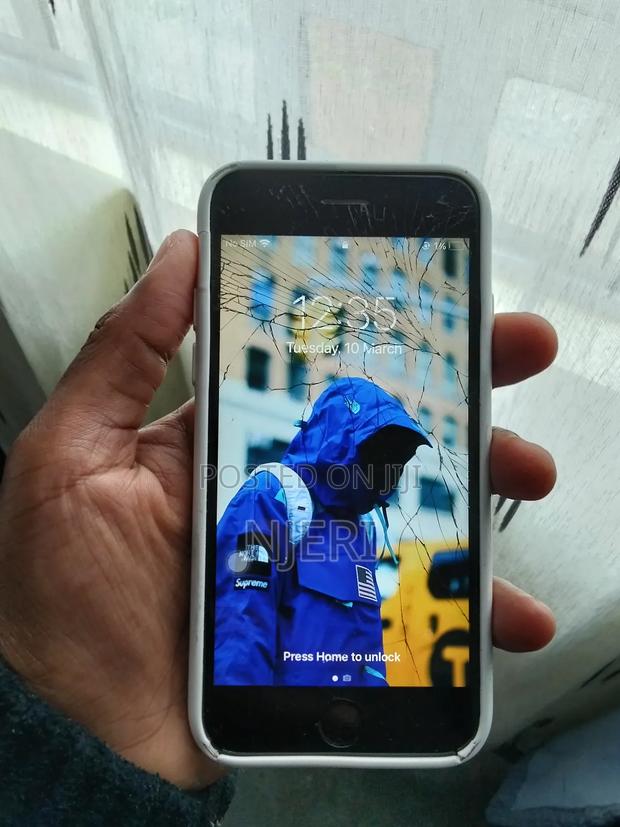 Apple iPhone 6s 16 GB Silver - main view