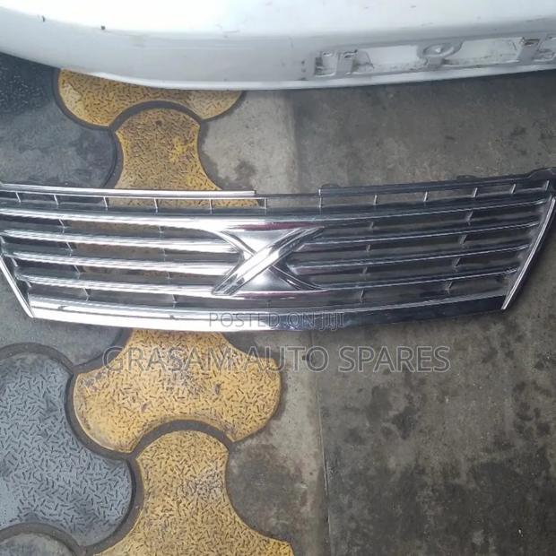 Toyota Mark X 2005/08 Grill