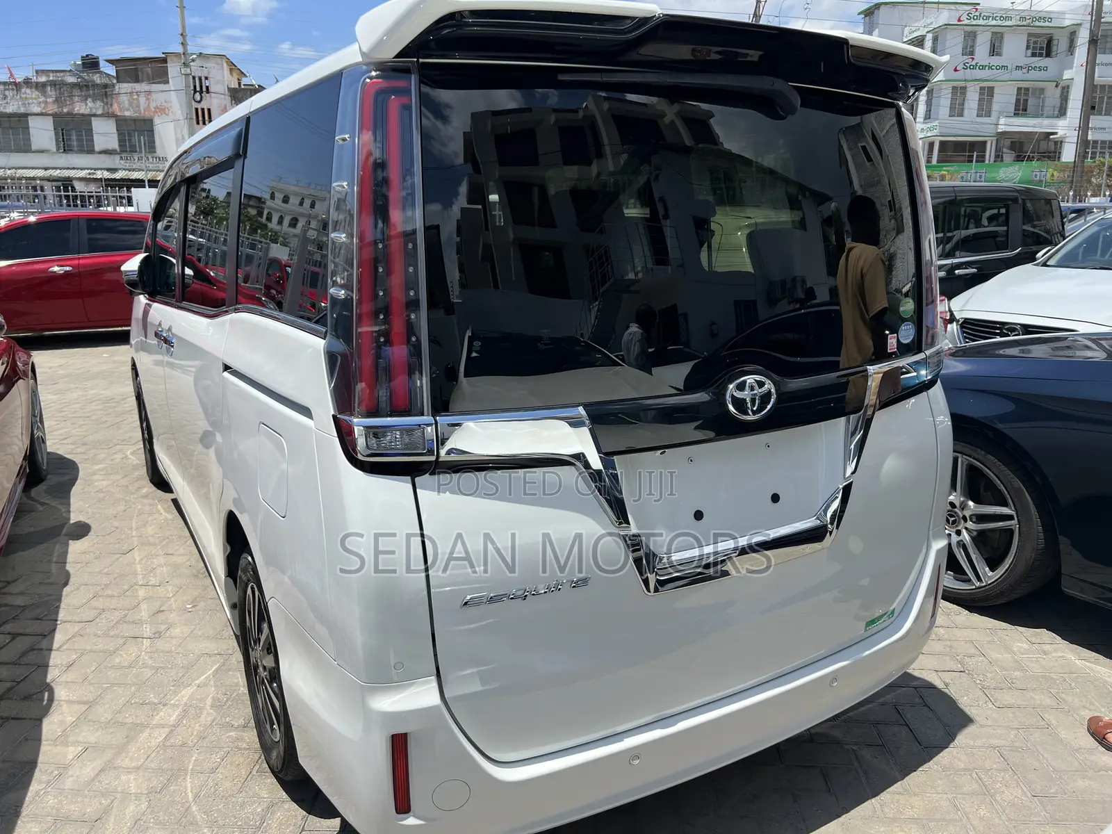 Toyota Noah 2019 White