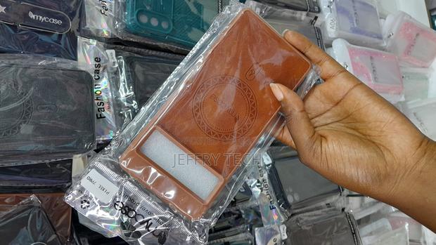 Bellroy Google Pixel 7 Pro Case Silicone Plus Leather -Brown - thumbnail 3