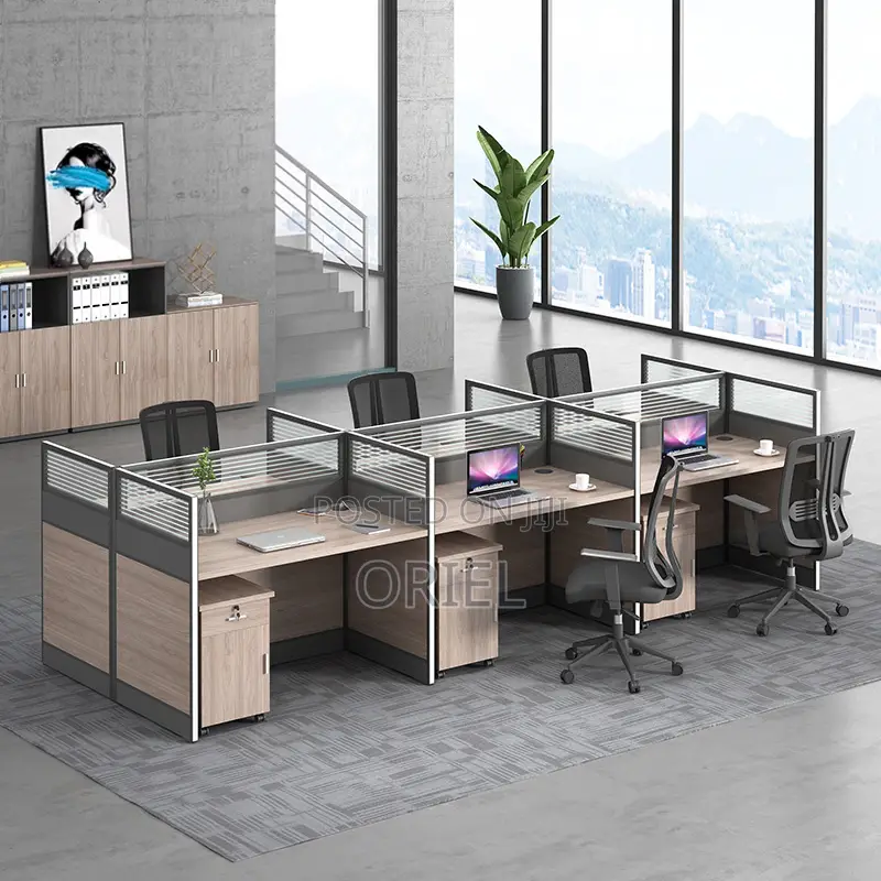 Office Workstation : 4-Way Partitioned Office Workstation