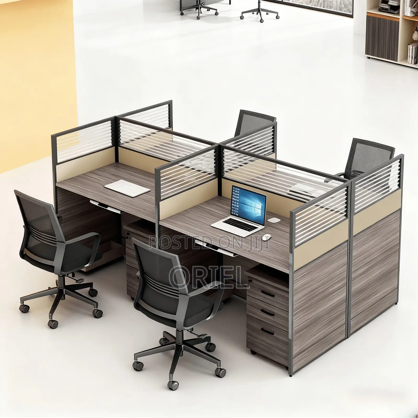 Office Workstation : 4-Way Partitioned Office Workstation