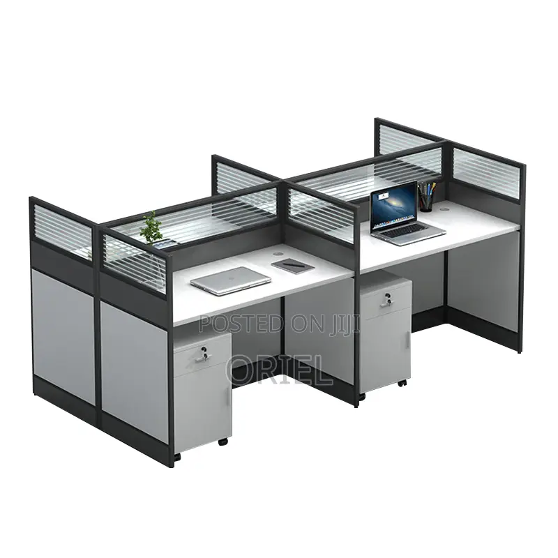 Office Workstation : 4-Way Partitioned Office Workstation