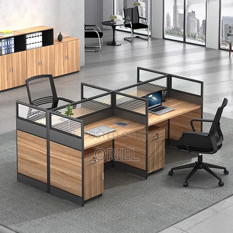 Office Workstation : 4-Way Partitioned Office Workstation