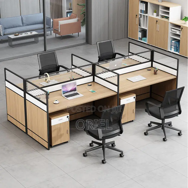 Office Workstation : 4-Way Partitioned Office Workstation