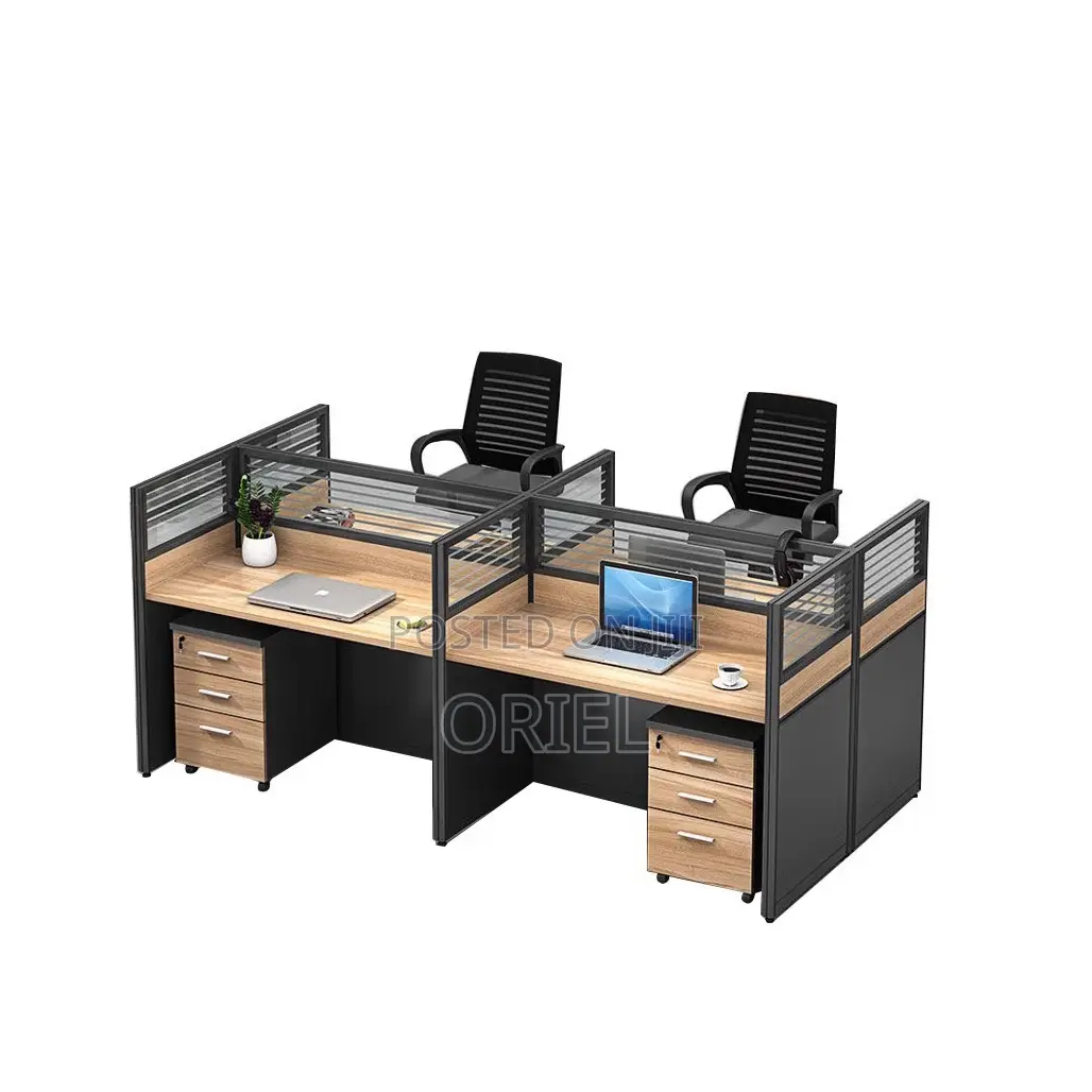 Office Workstation : 4-Way Partitioned Office Workstation