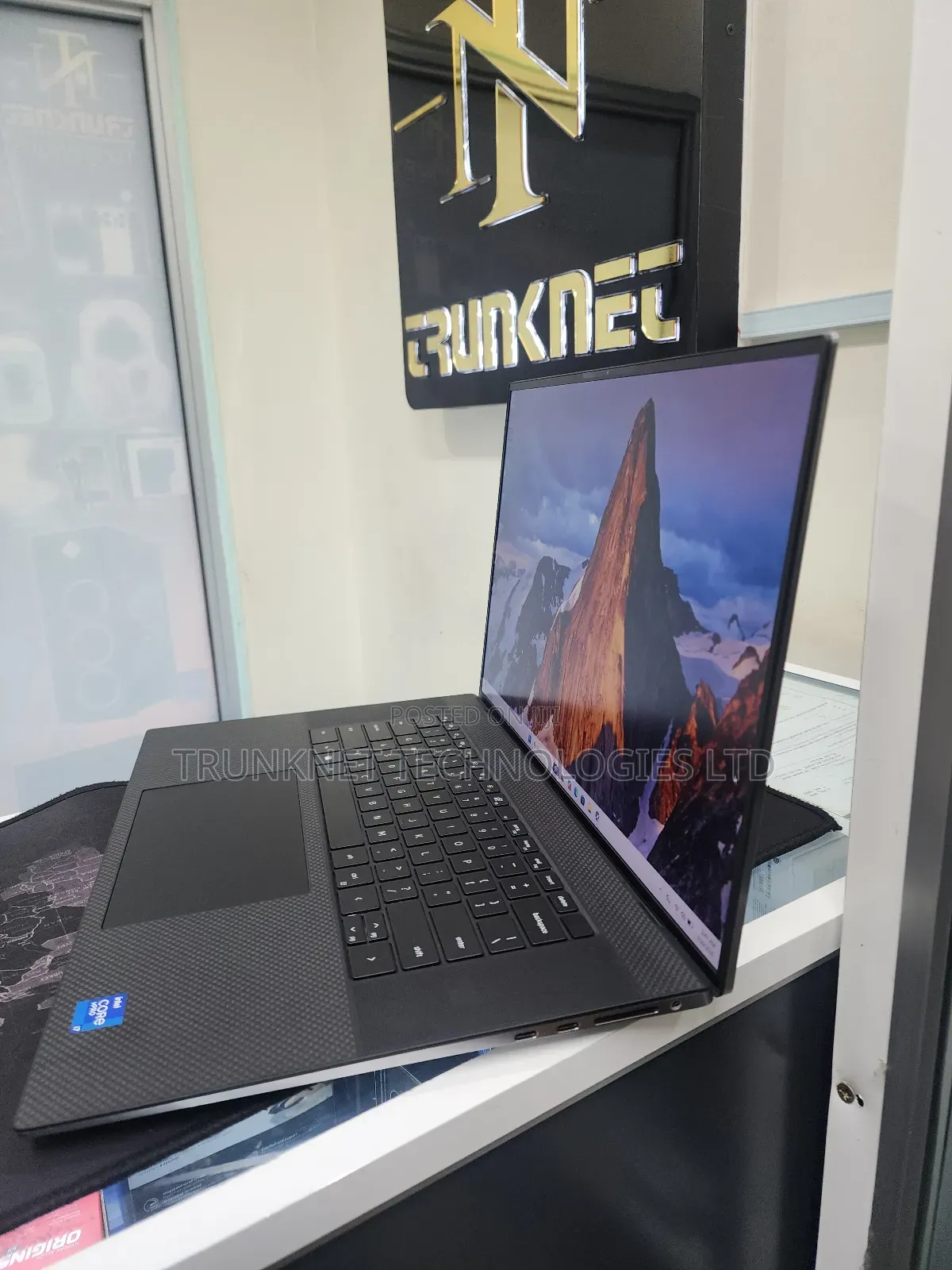 Laptop Dell Precision 5570 32GB Intel Core i7 SSD 512GB