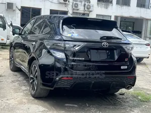 Toyota Harrier 2019 Black