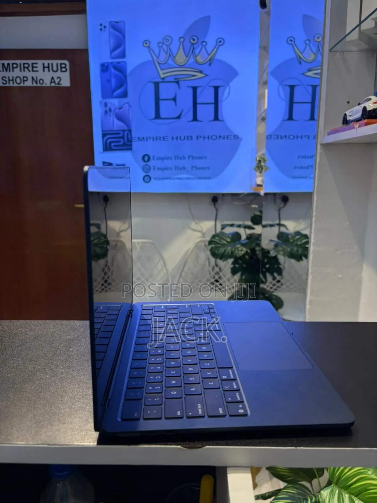 Laptop Apple MacBook Air 2025 M4 16GB Apple M4 SSD 512GB