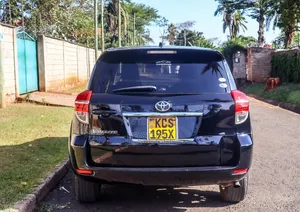 Toyota Vanguard 2011 Black